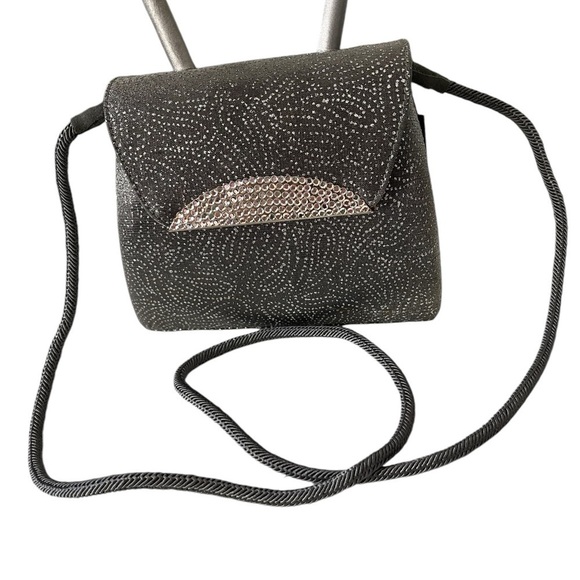 Stuart Weitzman Evening Bag Purse with  Swaroviski Crystals magnetic Clasp - Picture 8 of 11